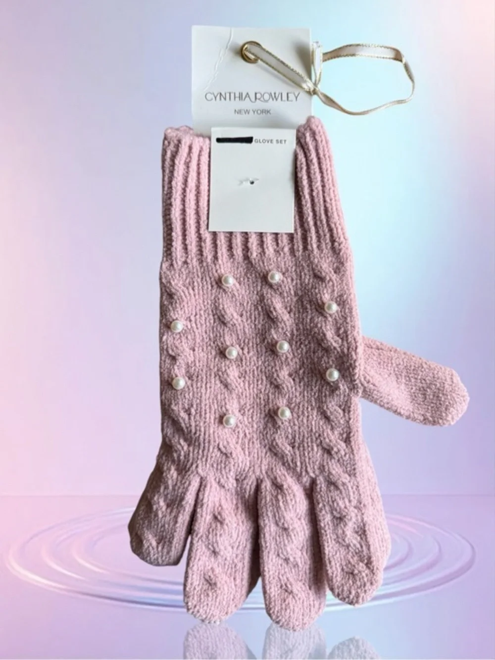 🫶🏻 Cynthia Rowley Pink Pearl Cable Knit Gloves